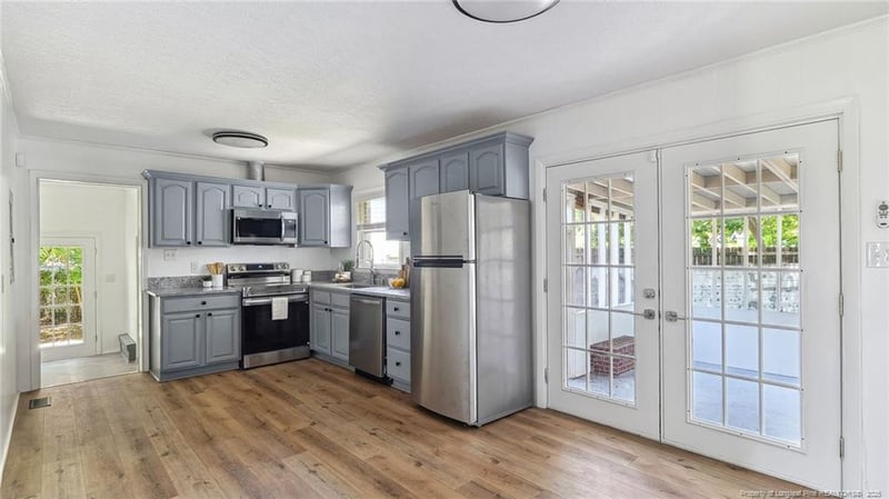 5402 Wichita Dr, Fayetteville, NC 28303