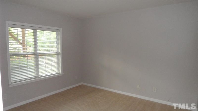 5404 Golden Arrow Ln, Raleigh, NC 27613