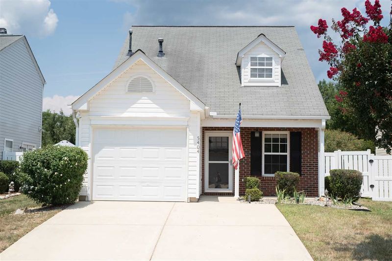 5404 Roan Mountain Pl, Raleigh, NC 27613