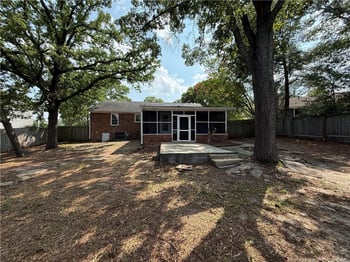 5404 Sandstone Dr, Fayetteville, NC 28311