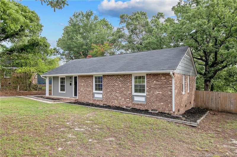 5404 Sandstone Dr, Fayetteville, NC 28311