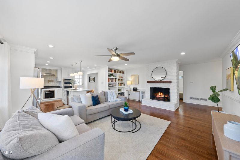 5405 Cedarwood Dr, Raleigh, NC 27609