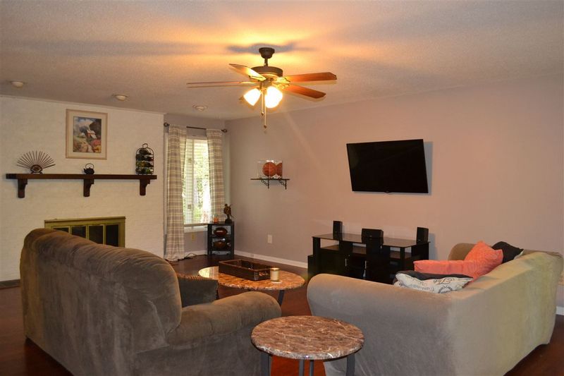 5405 Mapleridge Rd, Raleigh, NC 27609