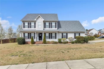 5405 Sunnybright Ln, Hope Mills, NC 28348