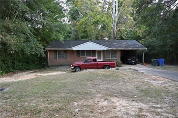 5405 Williamsburgh Dr, Fayetteville, NC 28304
