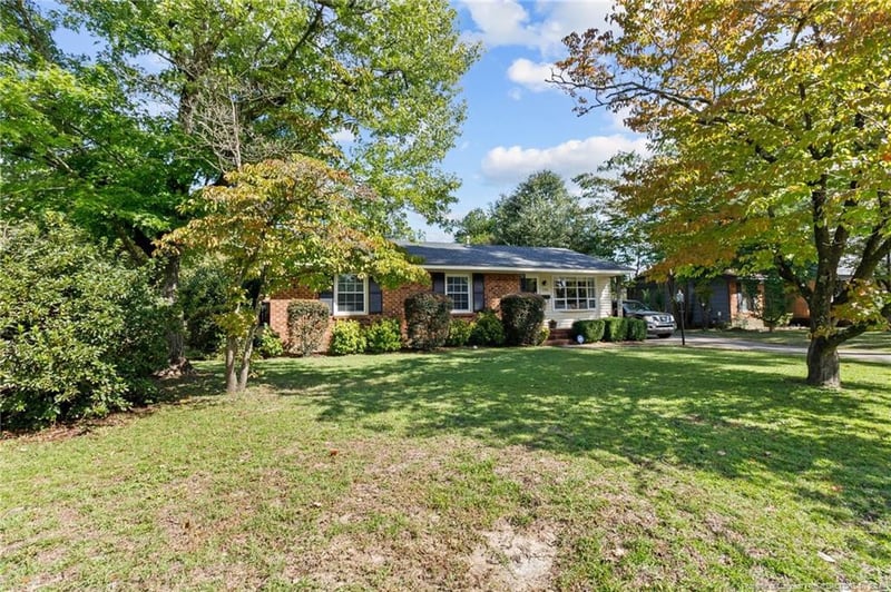 5406 Chesapeake Rd, Fayetteville, NC 28311