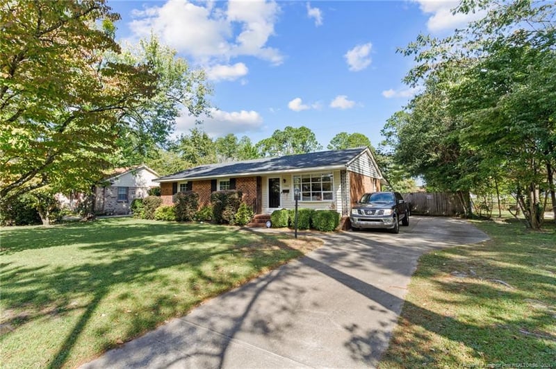 5406 Chesapeake Rd, Fayetteville, NC 28311