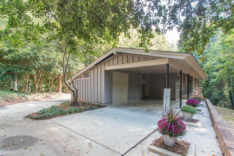 5406 Hills Dr, Raleigh, NC 27612
