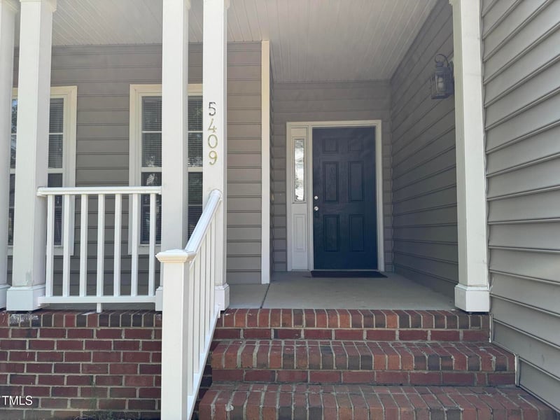5409 Fair Valley Ct, Raleigh, NC 27617