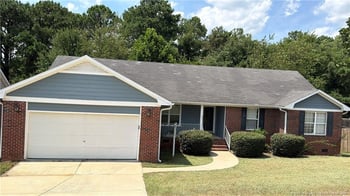 5409 Miranda Dr, Hope Mills, NC 28348