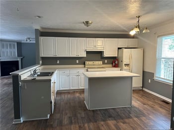 5409 Miranda Dr, Hope Mills, NC 28348
