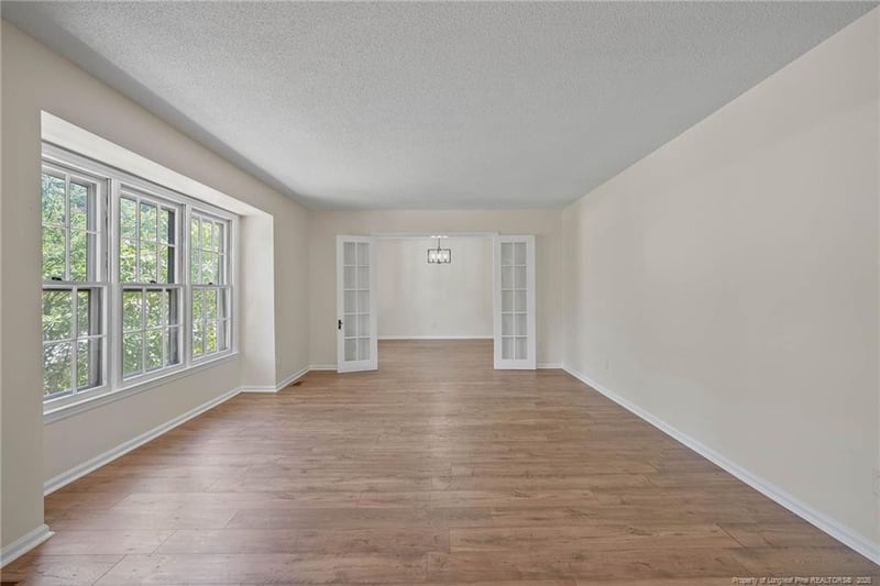 541 Hilliard Dr, Fayetteville, NC 28311