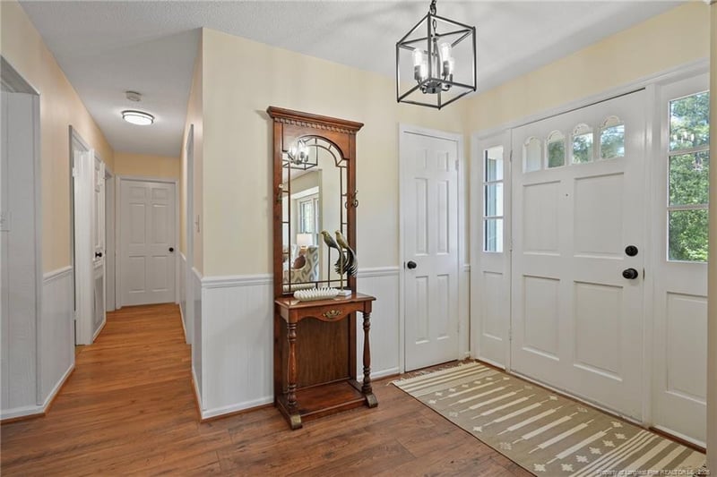 541 Hilliard Dr, Fayetteville, NC 28311