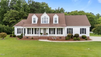541 Mallie Pearce Rd, Zebulon, NC 27597