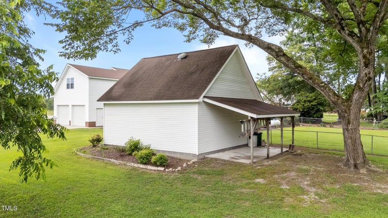 541 Mallie Pearce Rd, Zebulon, NC 27597