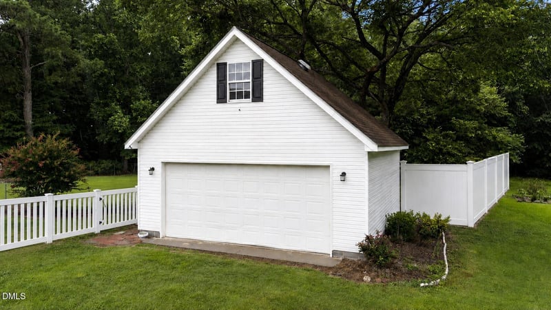 541 Mallie Pearce Rd, Zebulon, NC 27597
