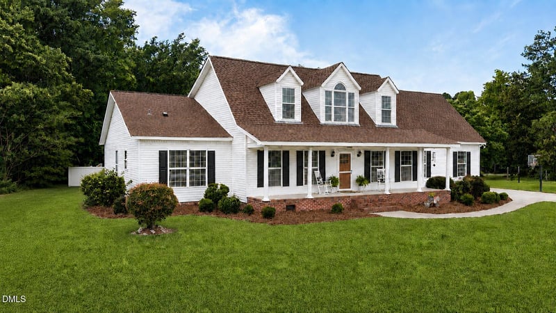 541 Mallie Pearce Rd, Zebulon, NC 27597