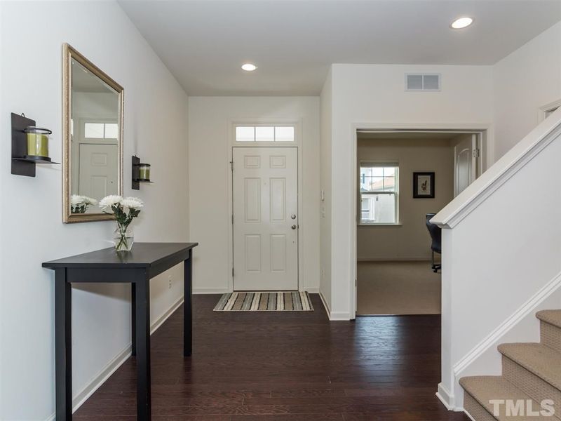 541 Pilot Hill Dr, Morrisville, NC 27560