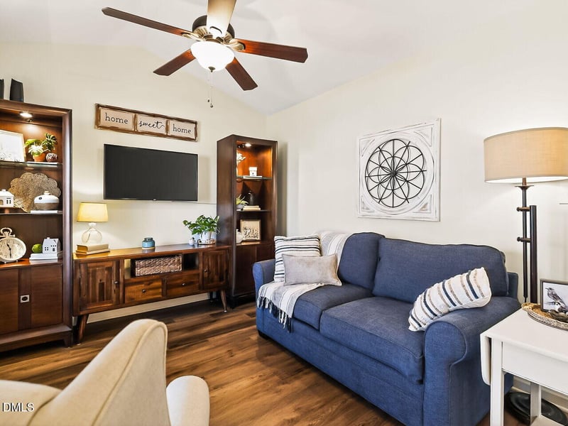 541 Pinecroft Dr, Clayton, NC 27520