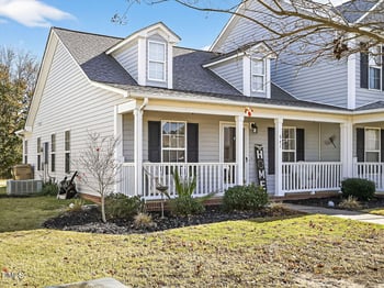 541 Pinecroft Dr, Clayton, NC 27520