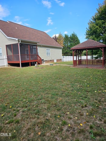 541 Spruce Meadows Ln, Willow Springs, NC 27592