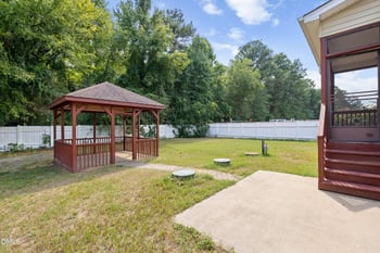 541 Spruce Meadows Ln, Willow Springs, NC 27592