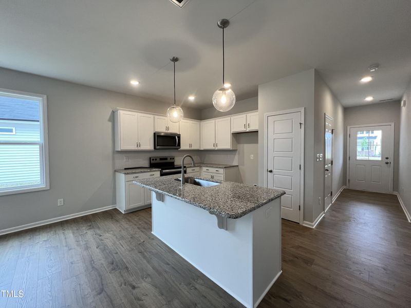 541 Sturgeon St, Smithfield, NC 27577