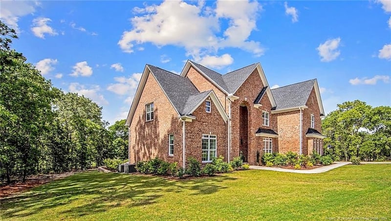 541 Swan Island Ct, Fayetteville, NC 28311