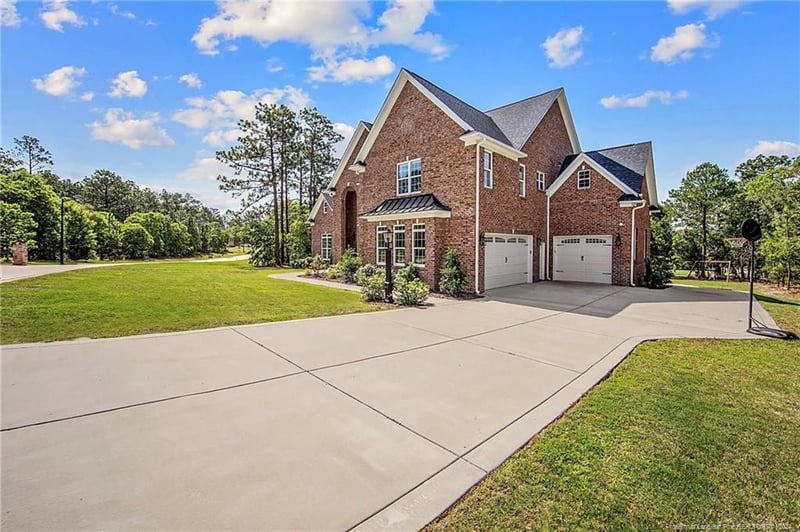 541 Swan Island Ct, Fayetteville, NC 28311