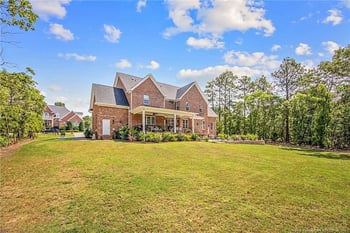 541 Swan Island Ct, Fayetteville, NC 28311