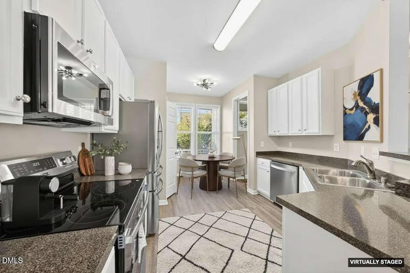 541 Village Loop Dr, Apex, NC 27502