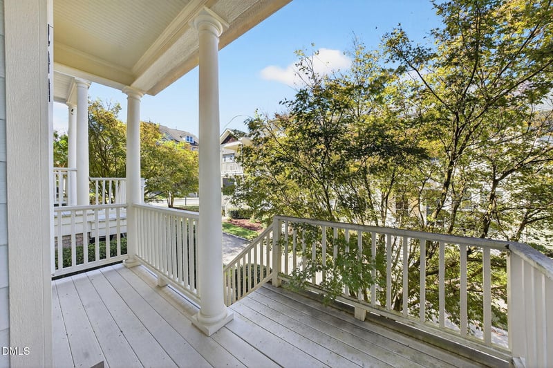 541 Village Loop Dr, Apex, NC 27502