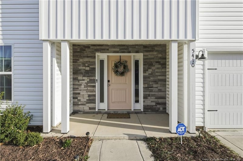 5410 Hickory Knoll Rd, Fayetteville, NC 28314