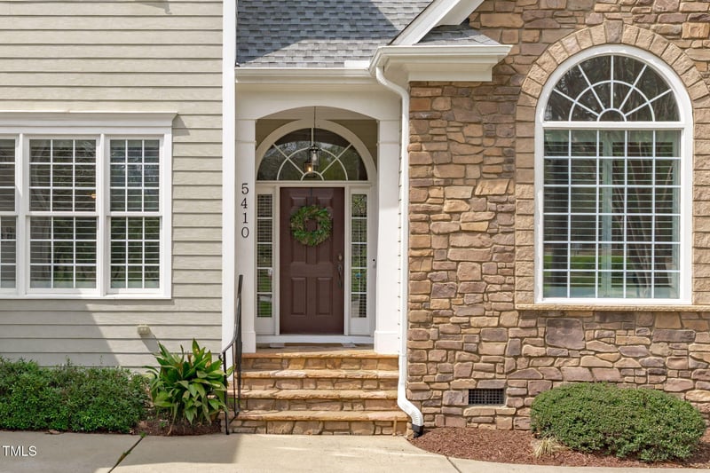 5410 Highcroft Dr, Cary, NC 27519