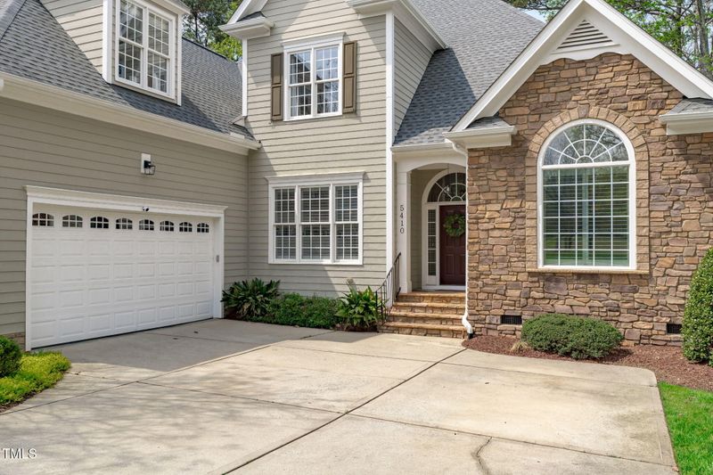 5410 Highcroft Dr, Cary, NC 27519