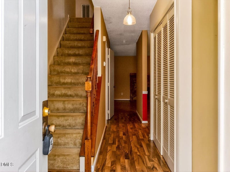 5410 Ridgeloch Pl, Raleigh, NC 27612