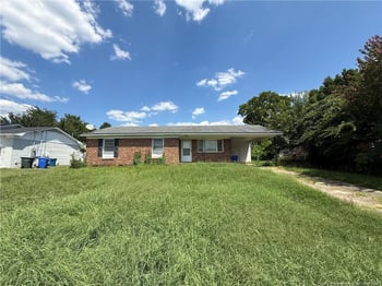 5410 Wichita Dr, Fayetteville, NC 28303