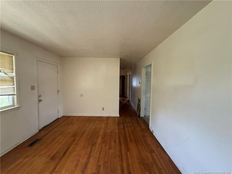 5410 Wichita Dr, Fayetteville, NC 28303