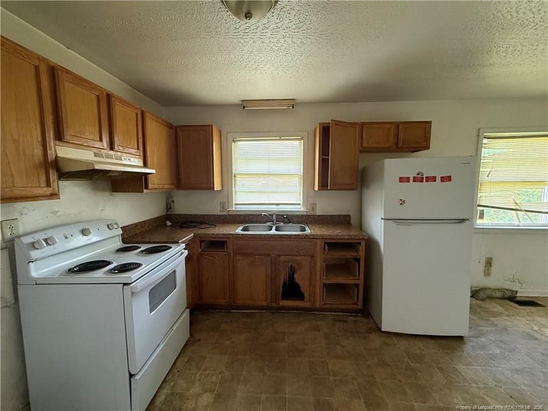 5410 Wichita Dr, Fayetteville, NC 28303