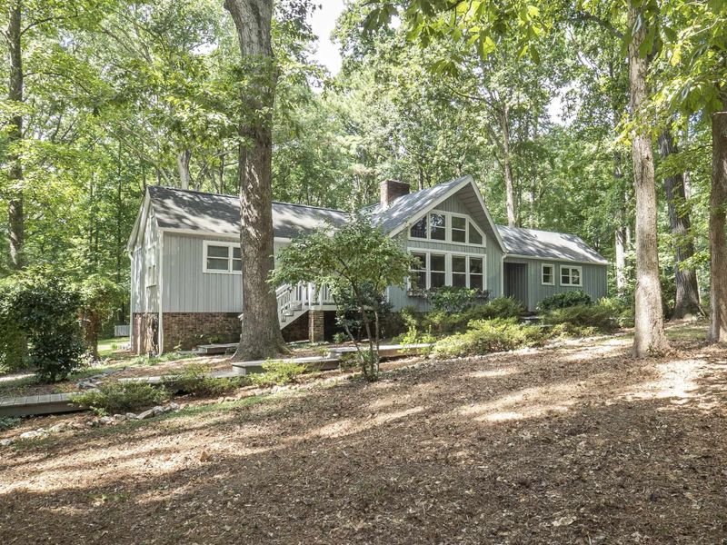 5412 Amsterdam Pl, Raleigh, NC 27606