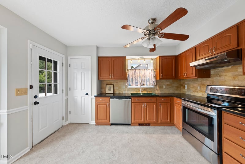 5412 Baywood Forest Dr, Knightdale, NC 27545