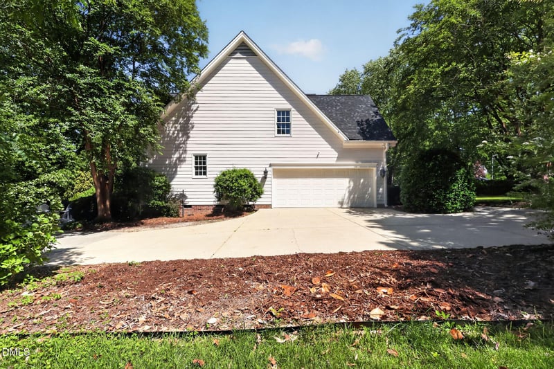 5412 Brushy Meadows Dr, Fuquay Varina, NC 27526