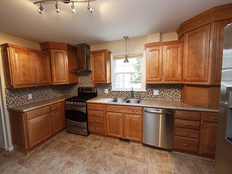 5412 Cedarwood Dr, Raleigh, NC 27609