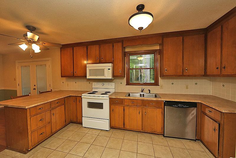 5412 Centennial Dr, Durham, NC 27712