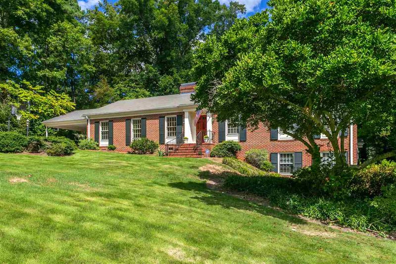 5412 Parkwood Dr, Raleigh, NC 27612