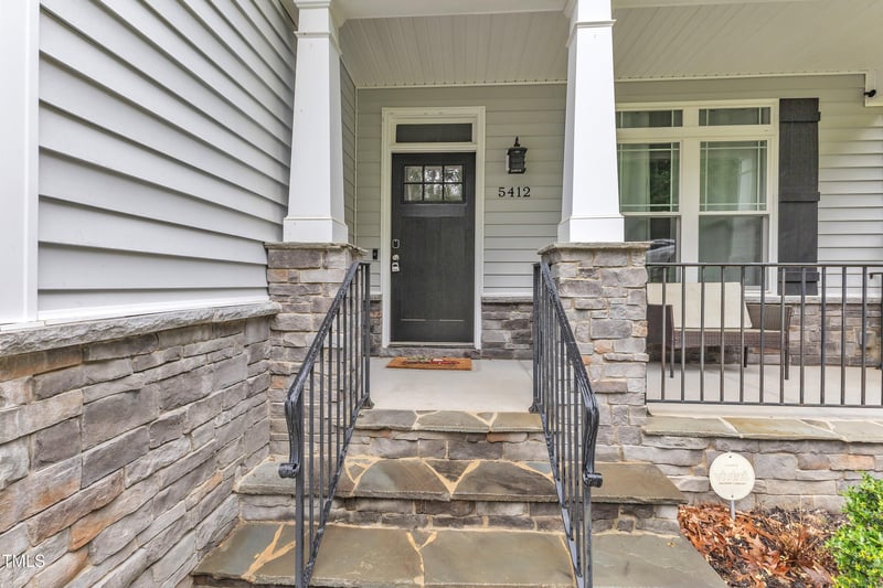5412 Robbins Dr, Raleigh, NC 27610