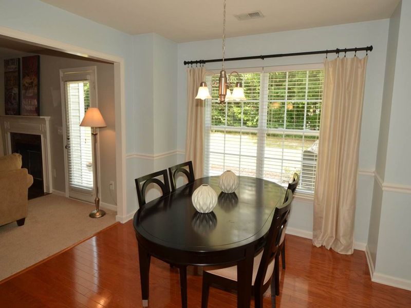 5413 Daleview Dr, Raleigh, NC 27610