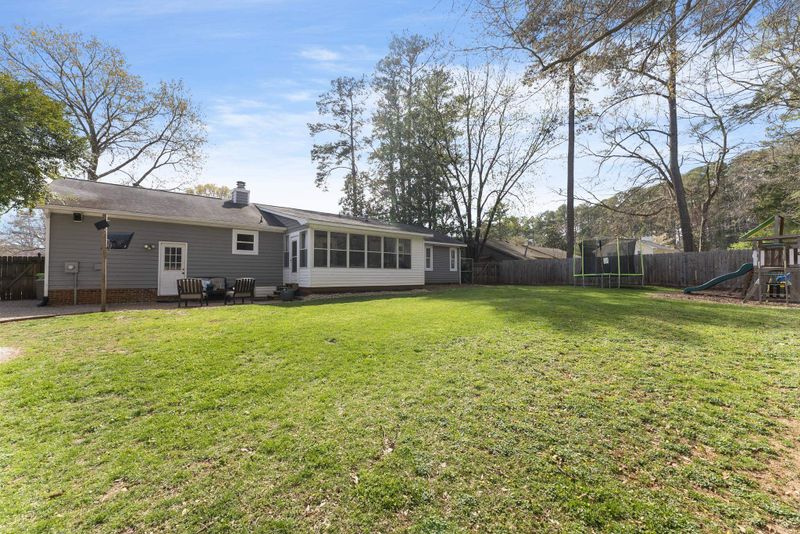 5413 Oldtowne Rd, Raleigh, NC 27612