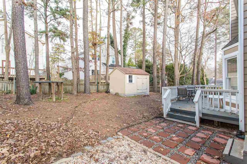 5413 Wenesly Ct, Raleigh, NC 27616