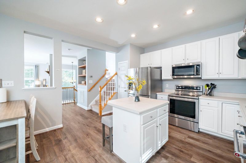 5414 Crabtree Park Ct, Raleigh, NC 27612